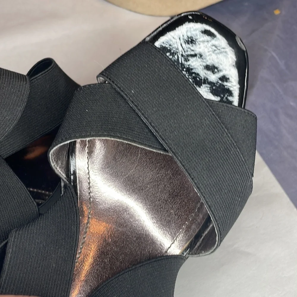 Kenneth Cole wedges